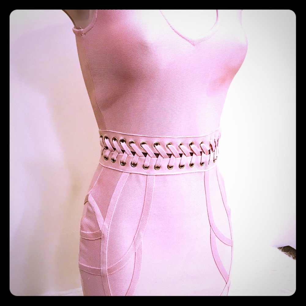 BODYCON DRESS